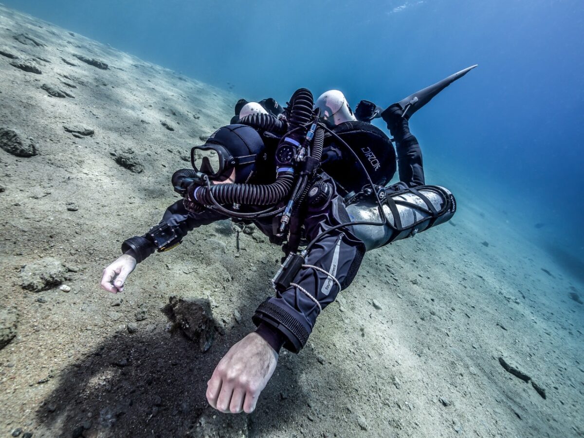 Diver on X-CCR Rebreather